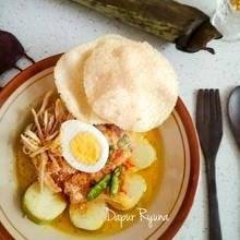 Lontong Opor Ayam Suwir + Sambel Goreng Kentang menu Bubur Ayam Bandung dan Lontong Opor Ayam, Depok Sleman