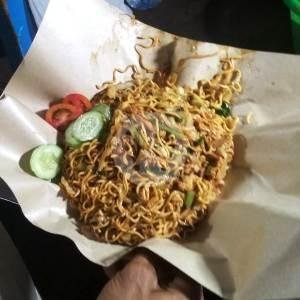 Nasi Goreng Cokro: Kenangan Manis dan Kelezatan di Tasikmalaya
