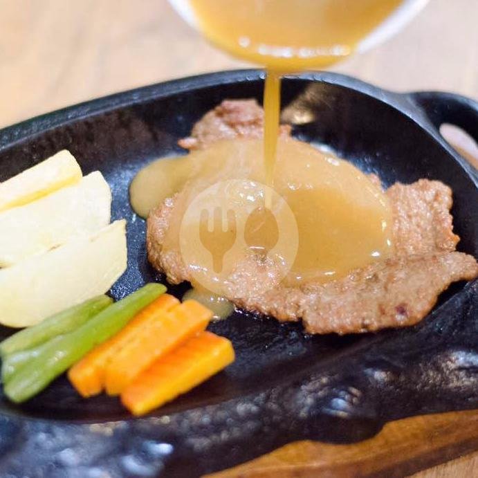 Wagyu Sirloin Meltique menu Masmbong Steak, Banjarsari