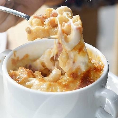 Fusilli Cheese menu Warung Emboh, Kr Ente, S Parman
