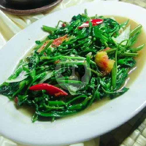 Kremezz Sambel Ijo: Surga Kuliner di Sedati yang Wajib Dicoba