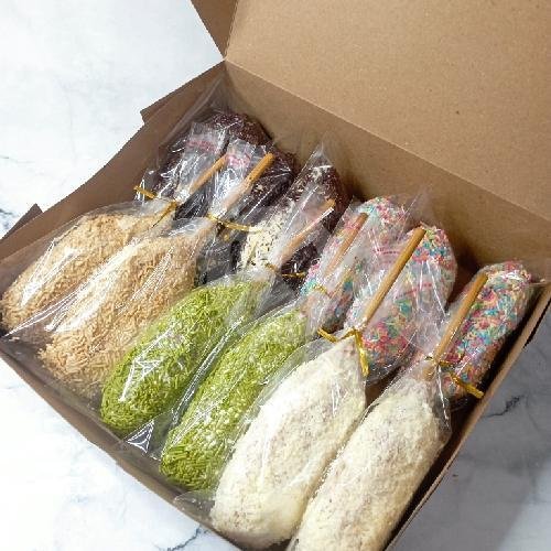 Donat Paha Ayam Paket Hemat Mix Semua Topping menu KeiJoens Bakery, Matraman