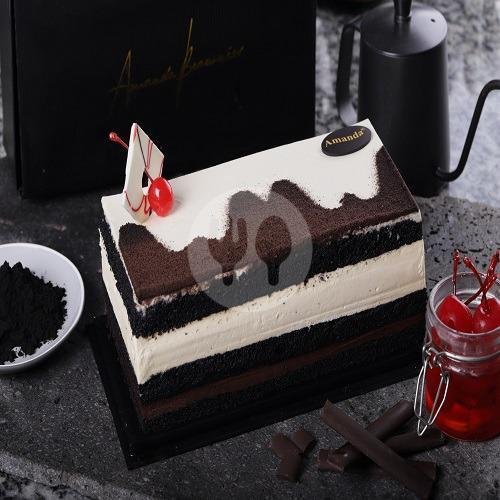 Lapis Legit Original menu Amanda Brownies, Tanjung Duren