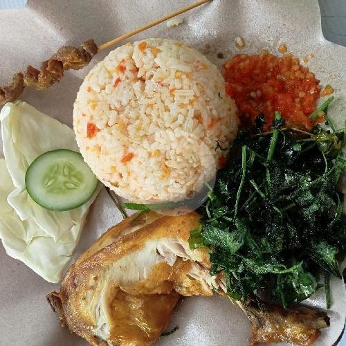 Tahu menu Ayam Penyet Rempah, Lodaya