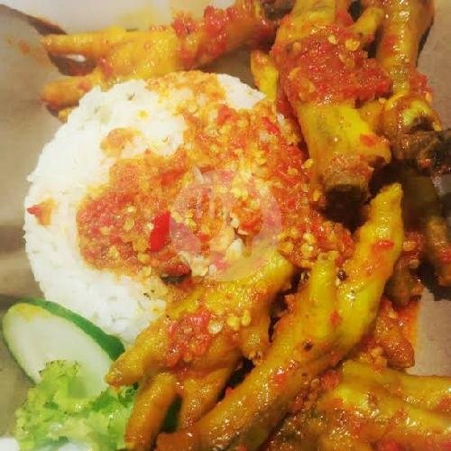 Lalapan Bebek menu Warung Sate Buk Rosma, Menganti
