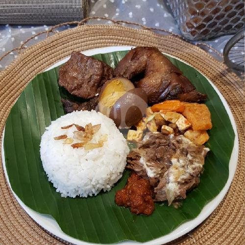 Mangut Pe Ikan Asap Special Komplit menu Nasi Pecel Godhong Jati, Gasibu