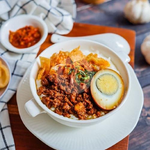 Nasi Tempong Cumi menu Dapur Mamio, Simpang Darmo Permai Utara