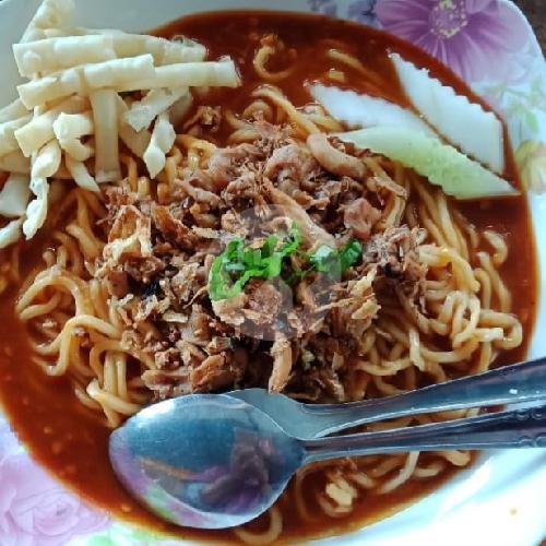 Mie Dinamit Kediri: Surga Mie Pedas yang Wajib Dicoba