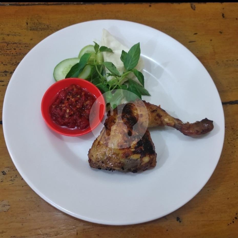 Review Ayam Bakar Mbah Somo: Surga Ayam Bakar di Rawamangun