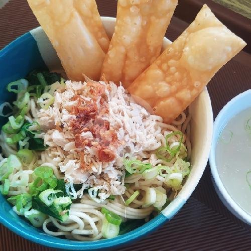 Pangsit Mie Malang Mas Bro: Surga Kuliner di Sukoharjo Kota yang Wajib Dicoba