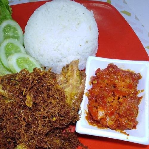 Nasi Putih Ayam Lengkuas menu Kebuli Kedai Abuya, Pasar Baru Unand