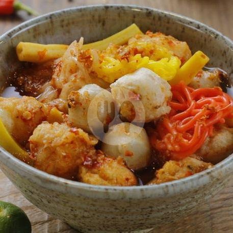 Seblak Paket C +pilus menu Warung Seblak Nayla, Cipedes