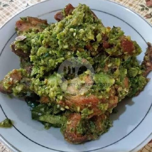 Indomie  Nyemek Komplit Pedas menu Masakan Bunda Mila, Jl Tidar Belakang Ruang Micro