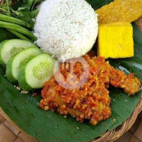 Ayam Presto Paha + Nasi + Teh Es menu Ayam Presto Novi, Kampung Dalam