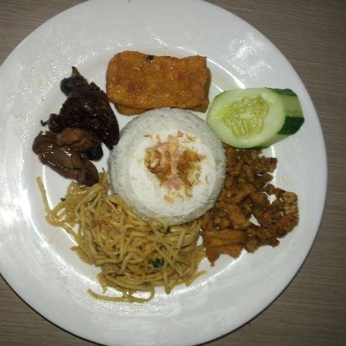 Nasi Rames Ampela Ati menu Warung Qirun