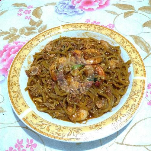 Nasi + Rendang Babi menu Kwetiau Goreng Medan 