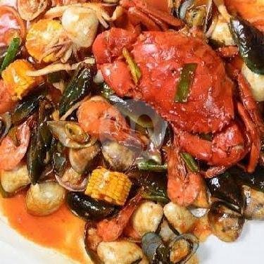 Review Rumah Makan Seafood 99: Pengalaman Menunggu yang Berbuah Kenikmatan Kuliner