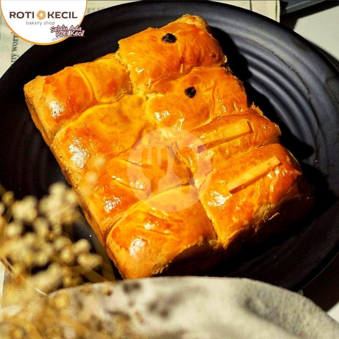 Roti Kecil Bakery: Surga Kuliner Roti dan Kue di Surakarta