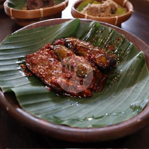 Review Lombok Idjo Surabaya: Kuliner Indonesia yang Lezat dan Terjangkau