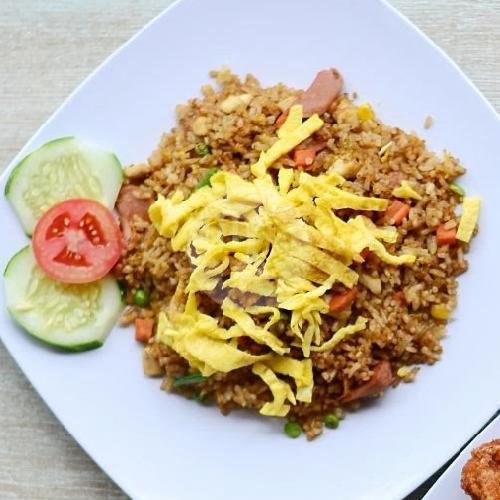 Nasi Ayam Goreng Mellaca menu Mellaca Eatery, Sukun