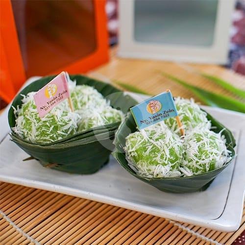 Lalampa Ayam 2 Bj menu Kue dan Jajan Pasar Ny Yasin Zein, Dharmahusada Indah Utara