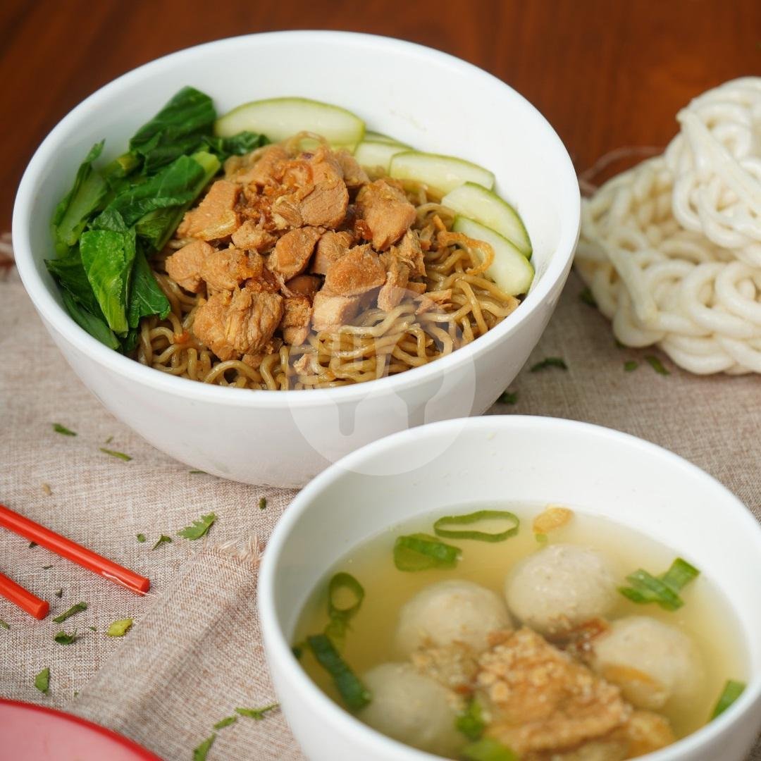 Mie Yamin Idaman: Surga Kuliner di Cirebon yang Wajib Dikunjungi