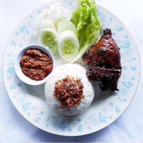 SUPER JUMBO)AYAM BAKAR UTUH+NASI UDUK menu Nasi Uduk ST, Semanggi Barat