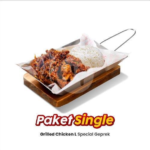 Grilled Whole Chicken 1 menu Chicken Crush, Cilacap