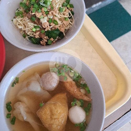 1 1/2 Porsi (Jumbo)Mie Komplit Isi 5 menu Mie Ayam Jamur Bangka, Merdeka