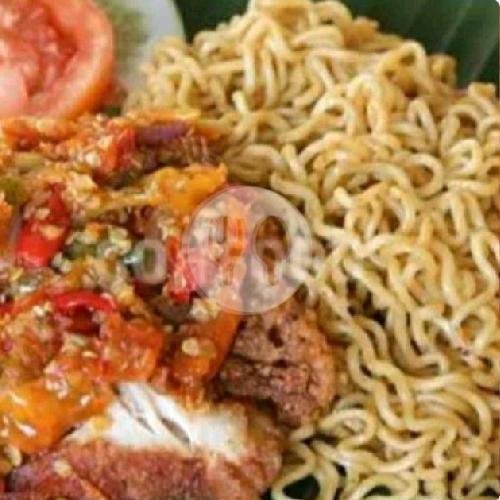 Radja Geprek 1899: Surga Ayam Geprek 24 Jam di Bulak Surabaya