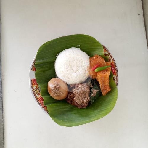 Nasi Gudeg Telur Krecek ( Bungkus ) menu Gudeg Mbak Wiek, Jalan Adisucipto 12