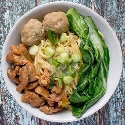 Mie Ayam Pangsit Rebus menu Mie Ayam Bang Nasir, Kemayoran