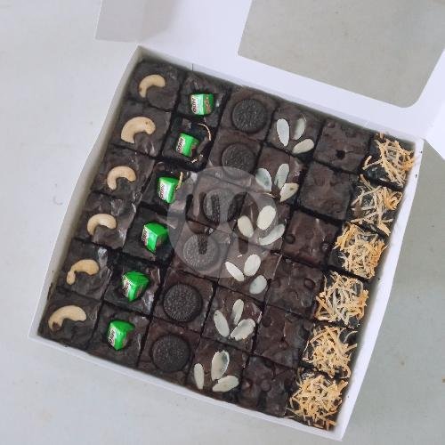 Little Chef menu Kaneela Crust Pie Company, Antapani