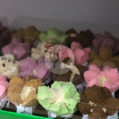 Leker Holand Mika L menu Elia Bakery and Cake, Semarang Indah