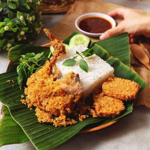 Sego Sambel Wonokromo Ayam menu Sego Sambel Wonokromo Waroeng Jangkrik, Jemursari