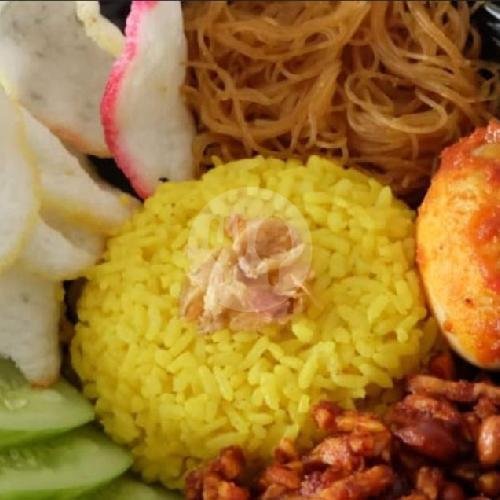 Nasi Uduk+Suwir Ayam menu Nasi kuning dan nasi uduk fadlan