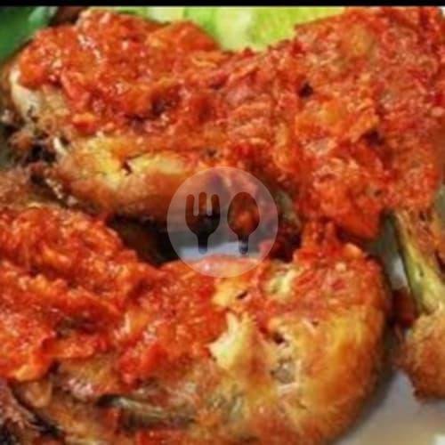 Ayam saus padang menu Sambel Plecing Bodo Amat