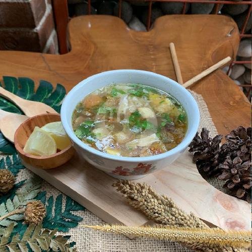 Kerupuk menu Bakmie Djowo 81, Cilengkrang