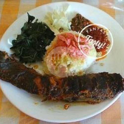 Nasi Ikan Lele Bakar menu RM Minang Saiyo, Raya Siteba