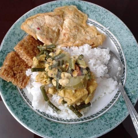 Nasi Gulai Daging Sapi menu Kenad Food, Gedangan