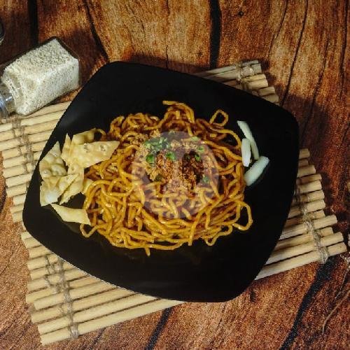 Kedai Mie Bajak: Surga Kuliner di Sumenep yang Wajib Dicoba