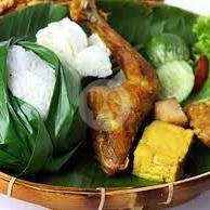 Gado Gado + Air Mineral 600 Ml menu Gado Gado Waras Sudirman, Pagarsih