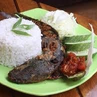 Pecel Ayam Dada+Nasi Uduk menu Pecel Lele Lapangan