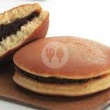 Dorayaki Dark Coklat Mix Kacang menu Roti Bakar Takoyaki Dtakoyaki, Sukomanunggal