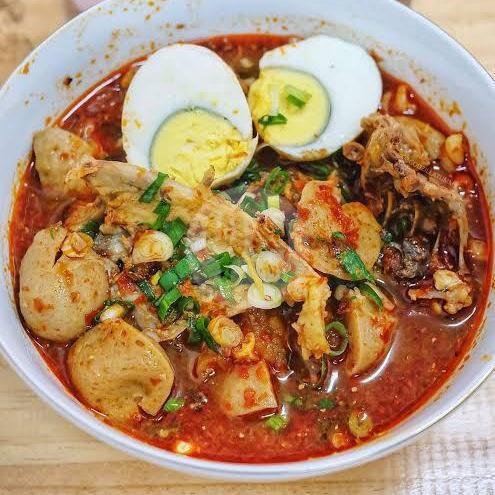 Seblak Komplit menu Pizza Hotz, Kediri
