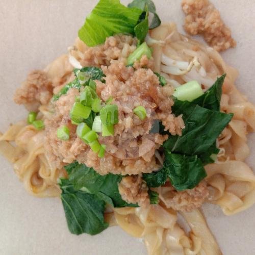 Ja Kwetiw Komplit (Kwetiaw Kering) Original menu Bakmi Bangka Sungailiat, Kopo