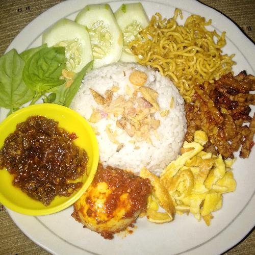 Nasi Uduk Biasa. menu Nasi Uduk & Pecel Lele Cendana, Sukarasa