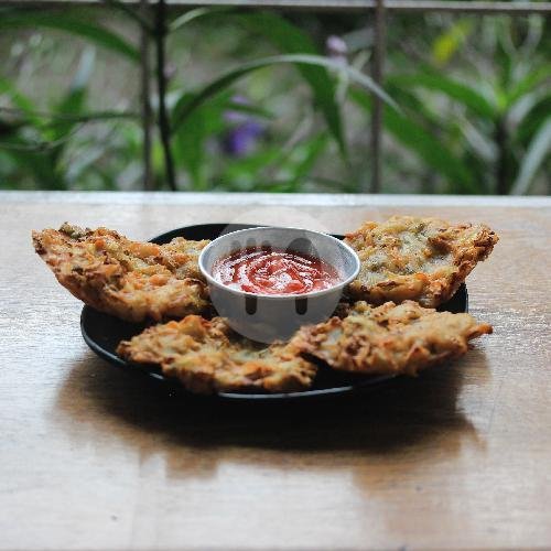 Es Kopi Susu O.C menu Kopikitaku, Pahlawan