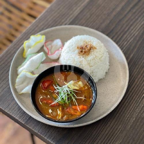 Review Menarik Restoran Sukokopi Sutomo di Padang: Makanan Lezat dan Suasana Cozy