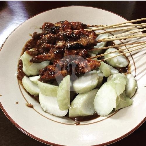 Review Warung Sate Bu Ida: Kelezatan Sate Ayam Campur Lemak yang Tak Terlupakan Review Warung Sate Bu Ida: Kelezatan Sate Ayam Campur Lemak yang Tak Terlupakan